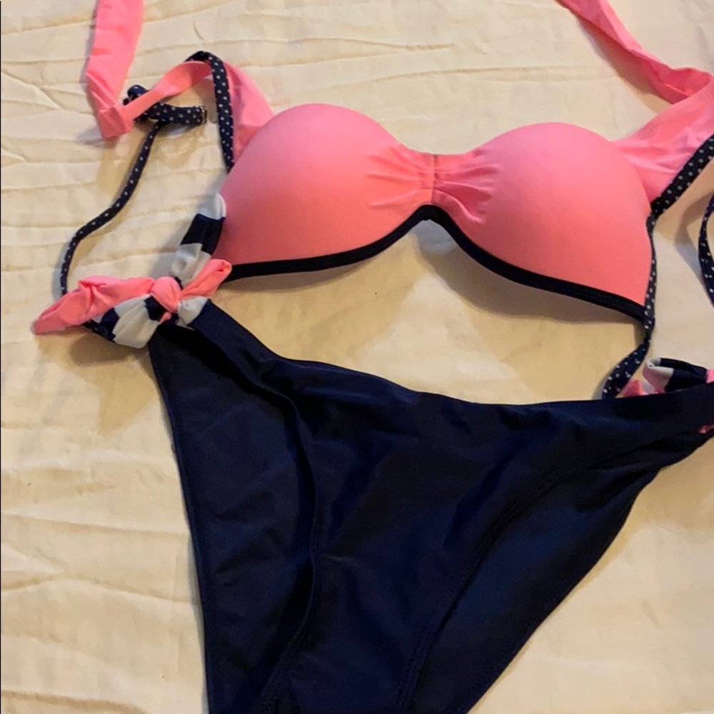 Swimming suit